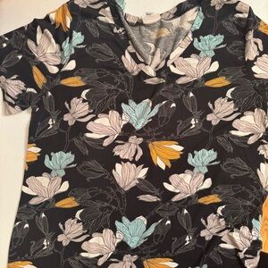 LuLaRoe Floral Iris Shirt | XL